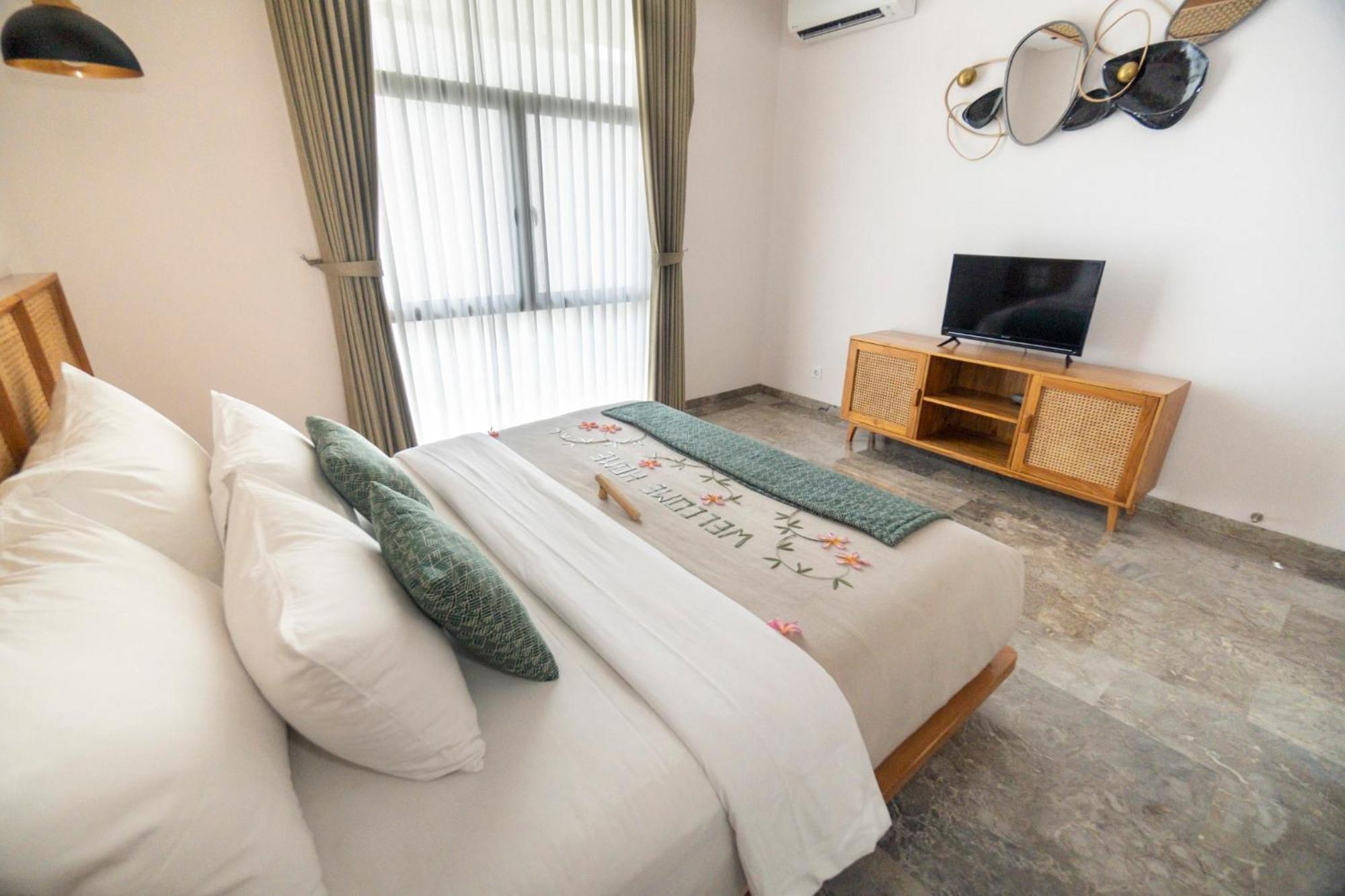 Eight Palms Villa Seminyak By Ini Vie Hospitality Zewnętrze zdjęcie